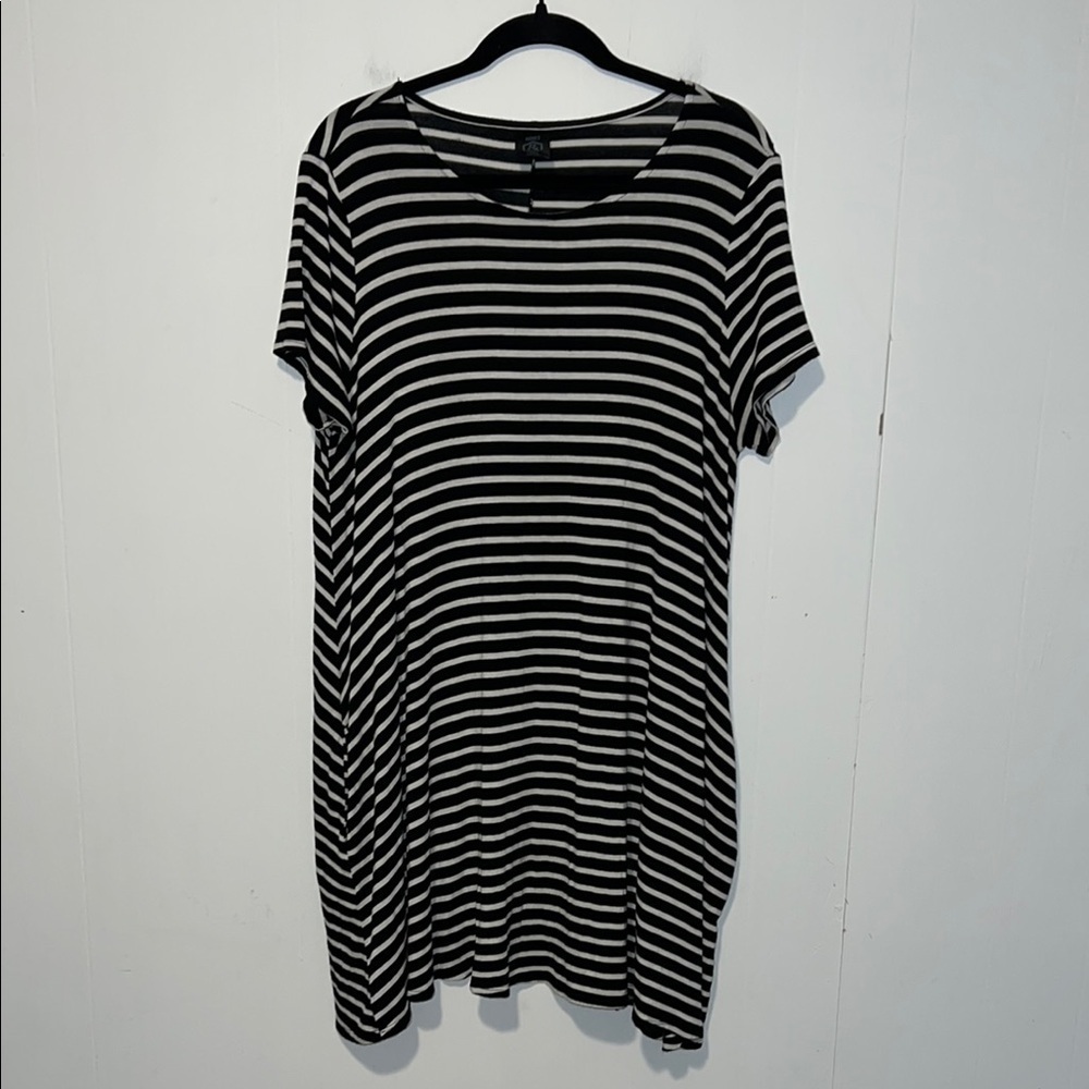 Agnes & Dora Black & White Striped Knee Length Fit & Flare Dress T17*
